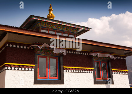 India, Arunachal Pradesh, Tawang Valley, Lhou village, decorato tradizionalmente la preghiera buddista house Foto Stock