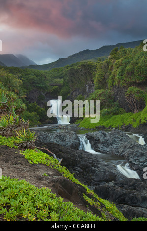 Ohe"o Gulch - aka sette piscine sacra, Haleakala National Park, vicino a Maui, Hawaii. Foto Stock