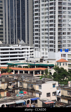 Alto edificio di appartamenti, Sukhumvit Bangkok, Thailandia, in Asia. Sukhumvit è un quartiere di lusso a Bangkok. Foto Stock