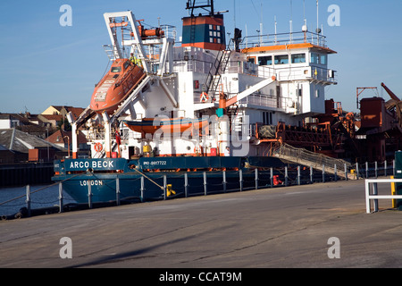 Arco Beck trailing tramoggia di aspirazione draga nave Great Yarmouth Foto Stock