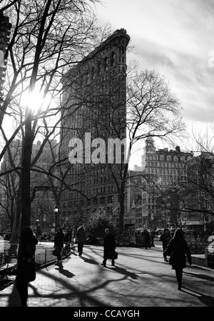 7 gennaio 2012: Le foto scattate del Flatiron Building dal Madison Square Park di New York City, Stati Uniti d'America. Foto Stock