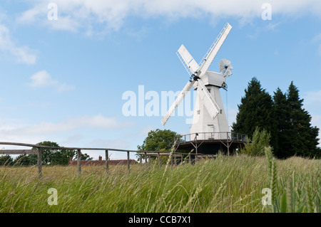 Il mulino a vento a Woodchurch, vicino a Ashford, Kent, Inghilterra Foto Stock