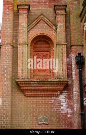 Victorian "Massey la follia dell' edificio in mattoni di Thomas Hackett Massey, Rettore di Farringdon, Hampshire, Inghilterra, costruito 1875-1925 Foto Stock