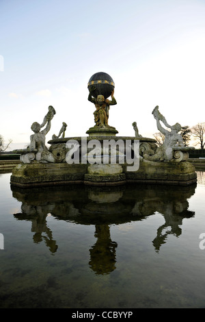 Castle Howard Atlas Fontana-1 Foto Stock