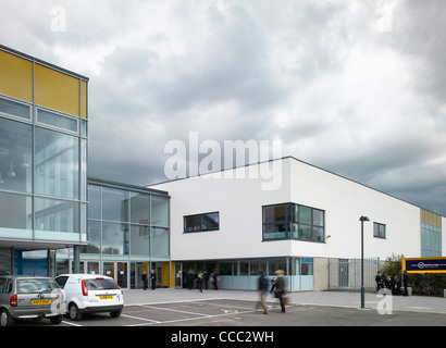 Bristol Metropolitan Academy è una delle quattro nuove scuole progettato e costruito in Bristol sotto la costruzione di scuole per il futuro Foto Stock