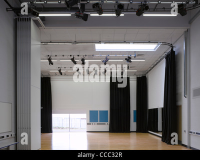 Bristol Metropolitan Academy è una delle quattro nuove scuole progettato e costruito in Bristol sotto la costruzione di scuole per il futuro Foto Stock