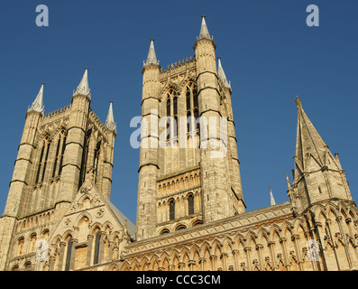 Le guglie della Cattedrale di Lincoln Foto Stock