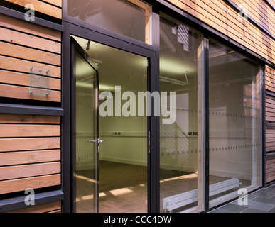 L'icona Centro Innovazione a Daventry, Regno Unito, è un nuovo edificio polifunzionale per le organizzazioni coinvolte nella progettazione sostenibile Foto Stock