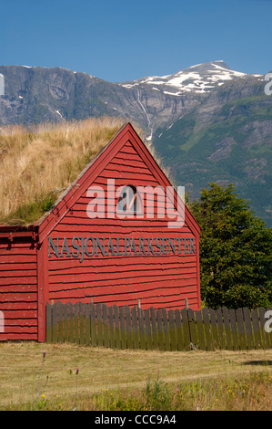 Norvegia, il Geirangerfjord distretto. jostedalsbreen parco nazionale. Il centro visitatori del parco. Foto Stock