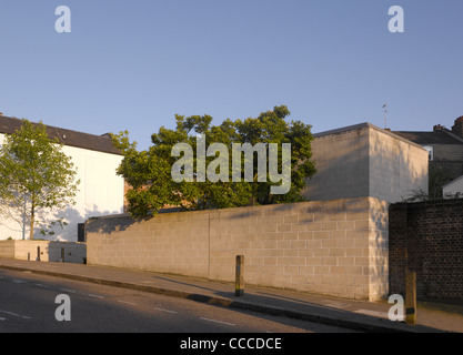 3a Hampstead Lane, Duggan Morris Architects, esterna che illustra in elevazione frontale, blockwork Foto Stock