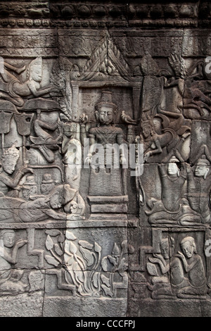 Arte decorazioni e bassorilievi, tempio Bayon, Angkor Thom, area di Angkor, Siem Reap, Cambogia, Asia Foto Stock