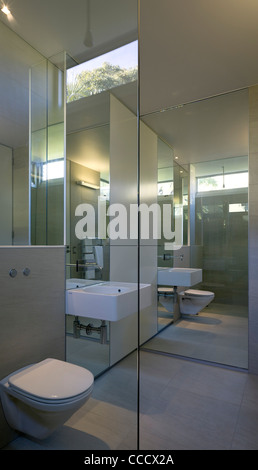 Woollahra House 2, Sydney, Australia, Stanic Harding architettura e interni, bagno Foto Stock