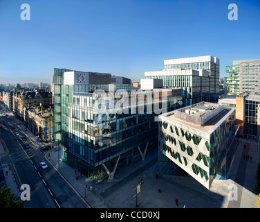 ARMANI FLAGSHIP STORE, Manchester, SHEPPARD ROBSON, 2008. Generale vista in elevazione degli edifici e sulla città Foto Stock