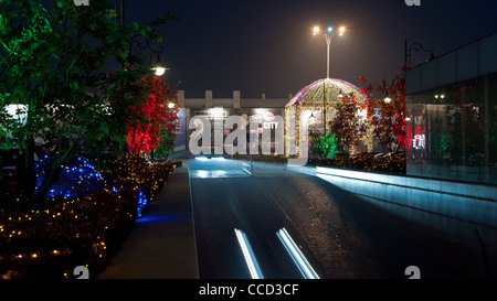 Pechino, Solana shopping center. Anno Nuovo Cinese decorazioni. Foto Stock