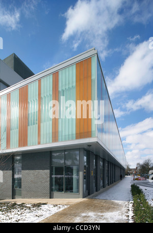 SUFFOLK NUOVO COLLEGIO SHEPPARD ROBSON IPSWICH SUFFOLK REGNO UNITO 2009 colpo esterno dell'edificio in inverno la neve che mostra il grassetto Foto Stock