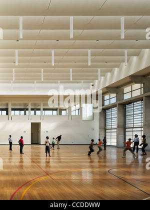 Khayelitsha thusong service center makeka design lab Città del Capo Sud africa sports hall interno Foto Stock