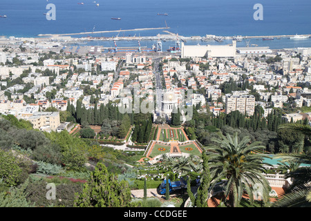 I giardini Bahai, aka giardini pensili, nella colonia tedesca di Haifa, una delle più visitate attrazioni turistiche in Israele Foto Stock