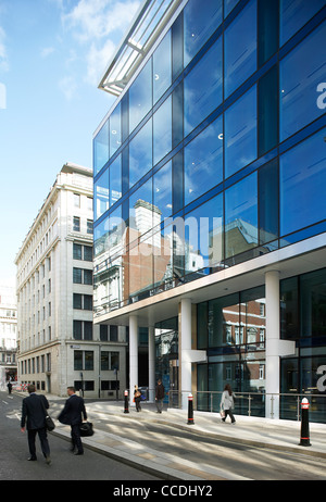 Uno tudor street, tp Bennett, città di Londra, Regno Unito, 2009. un generale livello di massa esterno shot che mostra la facciata di vetro Foto Stock