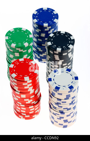 Gioco del poker, valutati diversi token, chip di gioco. Foto Stock