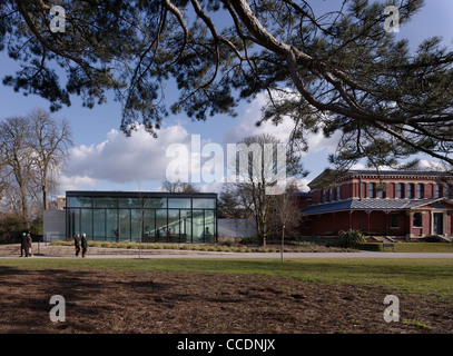 SHIRLEY SHERWOOD GALLERY WALTERS E COHEN Royal Botanic Gardens di Kew 2008 VISTA FRONTALE CON MARIANNE NORTH GALLERY Foto Stock