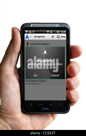 Il riconoscimento vocale su Google Maps Navigation con un smartphone HTC Foto Stock