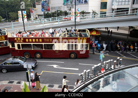 Big Bus tours open top sightseeing bus tour di Hong Kong di fermarsi al peak tram station RAS di Hong kong cina asia Foto Stock