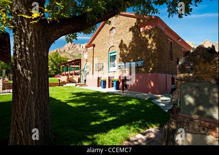 Sorella Gallery, regali unici i gioielli e arte si trova in Springdale, Utah appena al di fuori del Parco Nazionale di Zion Foto Stock