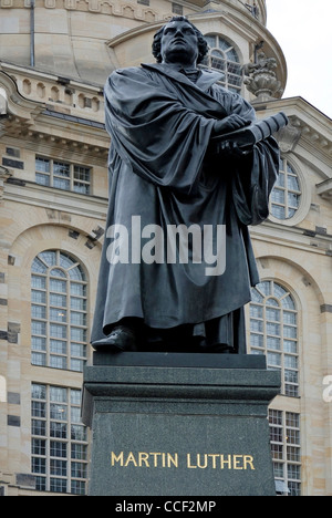 Martin Luther memorial davanti alla chiesa di Nostra Signora di Dresda. Foto Stock