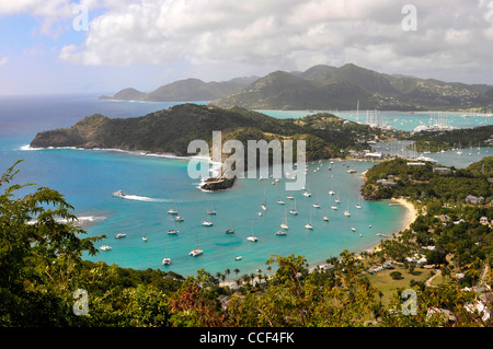 Vista del porto di inglese da Shirley Heights San Giovanni Antigua Caribbean Cruise NCL Foto Stock