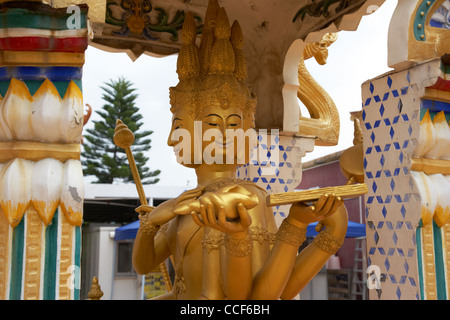 A quattro teste statua del Buddha il Monastero dei Diecimila Buddha sha tin nuovi territori di Hong kong RAS di Hong kong cina asia Foto Stock