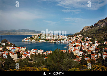 Vista panoramica del pittoresco villaggio di Kastellorizo (o 'Meghisti') isola, Dodecaneso, Grecia Foto Stock