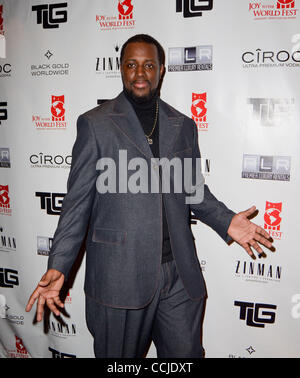 Dicembre 18th, 2010, Philadelphia PA-USA-Record producer e comunità attivista, CHARLIE MACK, presso la gioia al mondo Fest black tie gala tenutosi al Ritz Carlton di Philadelphia. L'evento è stato ospitato da un ospite speciale, "Sean Diddy" i pettini. (Credito Immagine: (c) Ricky Fitchett/ZUMA Premere) Fotografo: Foto Stock