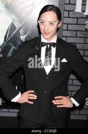 Nov. 15, 2010 - New York, NY, STATI UNITI - Johnny Weir a "Harry Potter ed il Deathly Hallows: parte 1' New York Premiere (credito Immagine: © Dan Herrick/ZUMAPRESS.com) Foto Stock