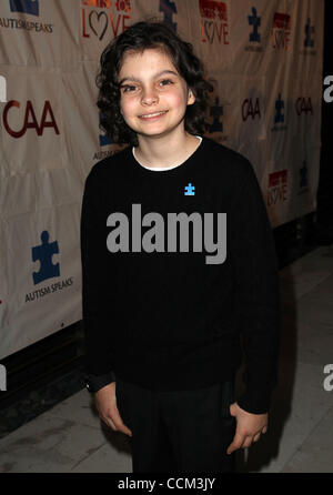 MAX BURKHOLDER arriva per l'ottava edizione del "atti di amore per il supporto di autismo consapevolezza a AAC. (Credito Immagine: © Lisa O'Connor/ZUMApress.com) Foto Stock