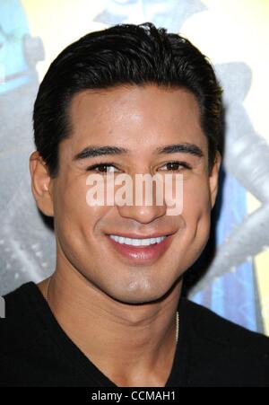 Oct 30, 2010 - Los Angeles, California, Stati Uniti d'America - Attore Mario Lopez al 'Megamind' Los Angeles Premiere tenutosi presso il Teatro Cinese di Mann, Hollywood. (Credito Immagine: © Jeff Frank/ZUMApress.com) Foto Stock