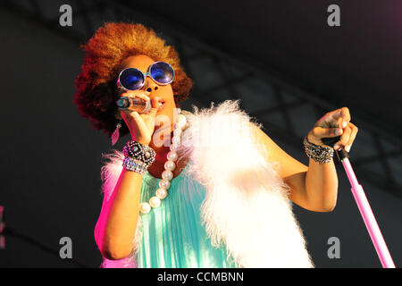 Ottobre 31, 2010 - New Orleans, Louisiana, Stati Uniti d'America - artista di registrazione / attrice Macy Gray esegue al 2010 Voodoo esperienza presso il parco della città nel mese di ottobre 31, 2010 a New Orleans, Louisiana. (Credito Immagine: © Stacy Revere/Southcreek globale/ZUMApress.com) Foto Stock