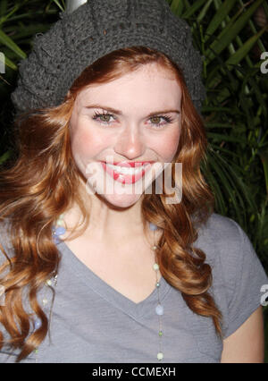 Nov. 3, 2010 - New York New York, Stati Uniti - Attrice HOLLAND RODEN assiste il New York premiere di 'Megamind" tenutasi presso l'AMC Lincoln Square Theatre. (Credito Immagine: © Nancy Kaszerman/ZUMApress.com) Foto Stock