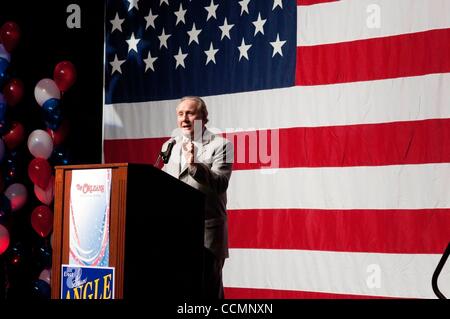 Oct 29, 2010 - Las Vegas, Nevada, Stati Uniti - MICHAEL REAGAN, radio talk show host, parla durante un rally per il candidato repubblicano per il senato degli Stati Uniti, S. angolo. (Credito Immagine: © C E Mitchell/ZUMApress.com) Foto Stock