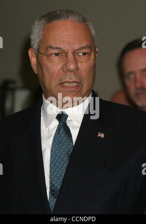 Il Sep 23, 2004; New York, NY, STATI UNITI D'AMERICA; il Segretario di Stato Colin Powell in occasione di una riunione durante la 59a sessione dell'Assemblea generale delle Nazioni Unite tenutasi presso la sede delle Nazioni Unite a New York. Foto Stock