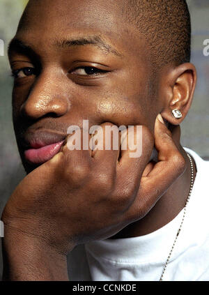 Nov 01, 2004 - Miami, FL, Stati Uniti d'America - DWYANE WADE, Jr è un americano di giocatore di basket che attualmente gioca per i Miami Heat nella National Basketball Association (NBA). Suoi soprannomi includono 'Flash' e 'D-Wade'. Foto di gennaio 2004 nel sud della Florida. (Credito Immagine: © David Jacobs/ZUMA Press) Foto Stock