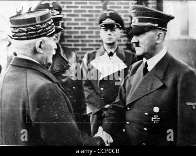 Ottobre 24, 1940 - Berlino, Germania - Adolf Hitler era il Führer e Reichskanzler della Germania dal 1933 fino alla sua morte. Egli era il leader della nazionale socialista tedesco Partito dei Lavoratori (NSDAP), meglio conosciuto come il partito nazista. Al culmine della sua potenza, gli eserciti della Germania nazista e del suo asse poteri dominano Foto Stock