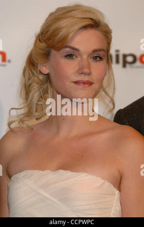 Attrice Emily Rose frequentando il Mipcom 2010 apertura notturna presso l'Hotel Martinez - Cannes. Foto Stock