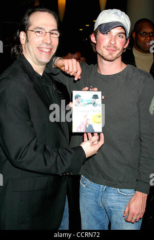 Nov. 5, 2003 - Hollywood, California, Stati Uniti - Mi8125CHW.cambiare i cuori - AFTERPARTY a beneficio di Hollywood di speranza.A ARCLIGHT cinema, Hollywood, CA .11/04/2003 . / / 2003 .Ian Somerhalder(Immagine di credito: Â© Clinton Wallace/Globe foto/ZUMAPRESS.com) Foto Stock