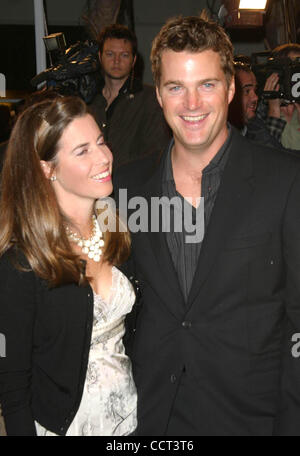 Nov. 8, 2004 - Hollywood, California, Stati Uniti - K40162EG.KINSEY LOS ANGELES PREMIERE AL MANN VILLAGE Theatre di Westwood, CALIFORNIA.11/08/2004. /E.G.I./ 2004.Chris O'DONNELL E SUA MOGLIE CAROLINE(Immagine di credito: Â© Ed Geller/Globe foto/ZUMAPRESS.com) Foto Stock