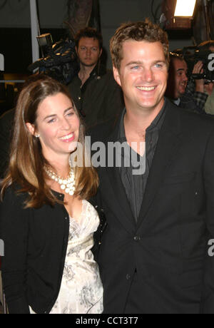 Nov. 8, 2004 - Hollywood, California, Stati Uniti - K40162EG.KINSEY LOS ANGELES PREMIERE AL MANN VILLAGE Theatre di Westwood, CALIFORNIA.11/08/2004. /E.G.I./ 2004.Chris O'DONNELL E SUA MOGLIE CAROLINE(Immagine di credito: Â© Ed Geller/Globe foto/ZUMAPRESS.com) Foto Stock