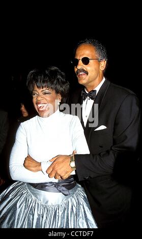 Agosto 26, 2004 - Hollywood, California, Stati Uniti - K1540ES0512.95 SD' ESSENZA AWARDS.Oprah Winfrey e STEDMAN GRAHAM. - 1995.OPRAHWINFREYRETRO(Immagine di credito: Â© Ed Geller/Globe foto/ZUMAPRESS.com) Foto Stock