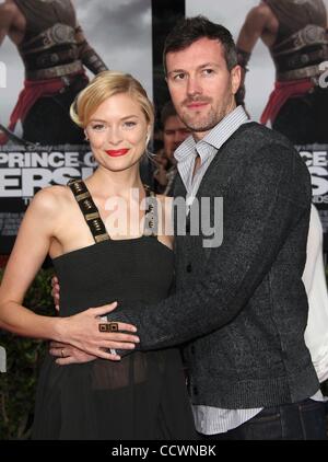 Maggio 17, 2010 - Hollywood, California, Stati Uniti d'America - Attore JAIME KING & KYLE NEWMAN di arrivare al 'Prince of Persia Le Sabbie del Tempo' Hollywood Premiere tenutosi presso il Teatro Cinese di Mann. (Credito Immagine: © Lisa O'Connor/ZUMA Press) Foto Stock