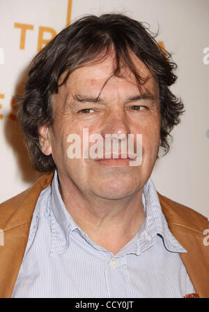 Director Neil Jordan assiste il NY premiere di 'ondine" tenutasi presso TPAC durante la nona edizione del Tribeca Film Festival. Foto Stock