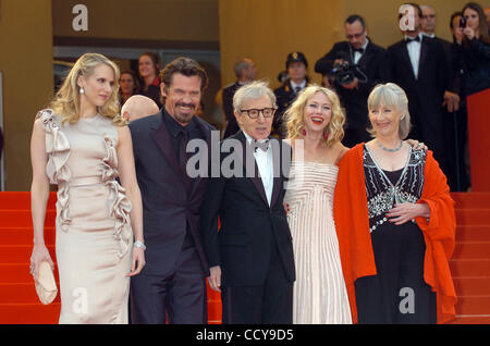 Attori Lucy Punch, Naomi Watts, scrittore e regista Woody Allen, Gemma Jones e Josh Brolin. Foto Stock