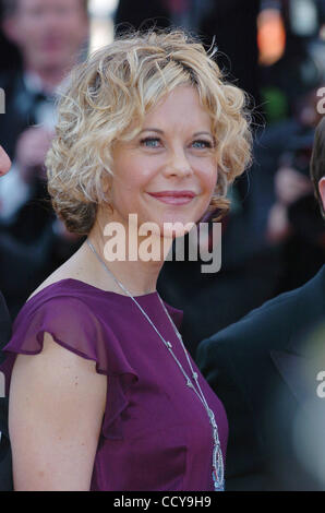 Meg Ryan assiste l'Biutiful Premiere presso il Palais des Festivals durante il 63rd. Foto Stock